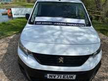 Peugeot Partner L2 BlueHDi 950 Professional Premium - U1154