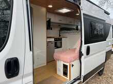 Peugeot Boxer L4 BlueHDi 435 Professional Camper Conversion - U1158