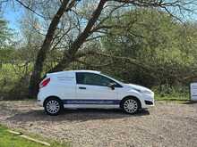 Ford Fiesta Van 1.5 Tdci Euro 6 TDCi - U620