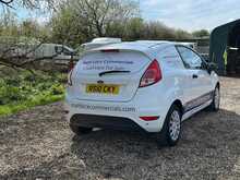 Ford Fiesta Van 1.5 Tdci Euro 6 TDCi - U620