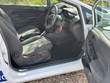 Ford Fiesta Van 1.5 Tdci Euro 6 TDCi - U620