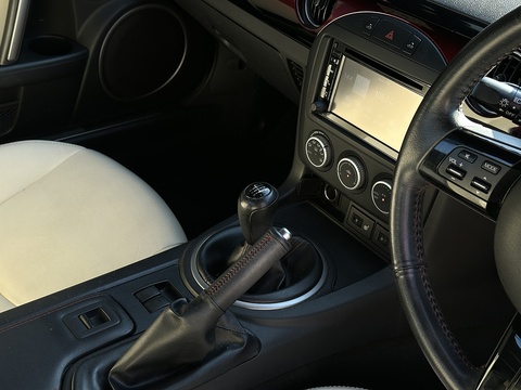 2.0i 25th Anniversary Roadster 2dr Petrol Manual Euro 5 (160 ps)