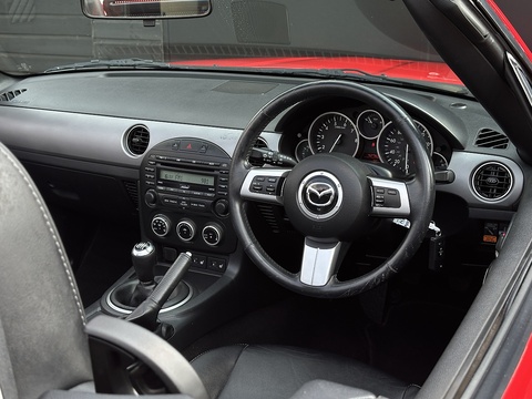2.0i Sport Tech Convertible 2dr Petrol Manual Euro 4 (160 ps)