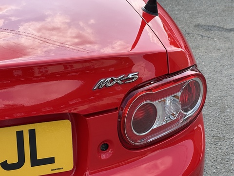 2.0i Sport Tech Convertible 2dr Petrol Manual Euro 4 (160 ps)