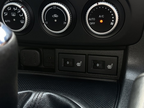 2.0i Sport Tech Convertible 2dr Petrol Manual Euro 4 (160 ps)
