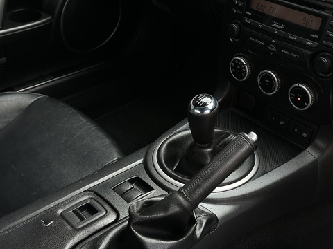 2.0i Sport Tech Convertible 2dr Petrol Manual Euro 4 (160 ps)