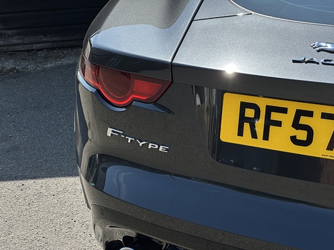 5.0 V8 R Coupe 2dr Petrol Auto AWD Euro 6 (s/s) (550 ps)