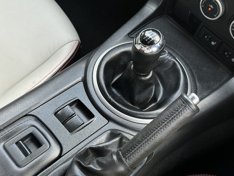 2.0i Kuro Roadster 2dr Petrol Manual Euro 5 (160 ps)