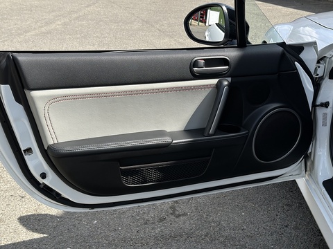 2.0i Kuro Roadster 2dr Petrol Manual Euro 5 (160 ps)