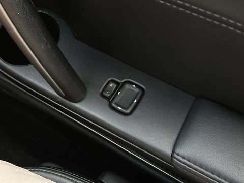 2.0i Roadster 2dr Petrol Powershift Euro 5 (160 ps)