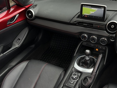 2.0 SKYACTIV-G Sport Nav Convertible 2dr Petrol Manual Euro 6 (160 ps)