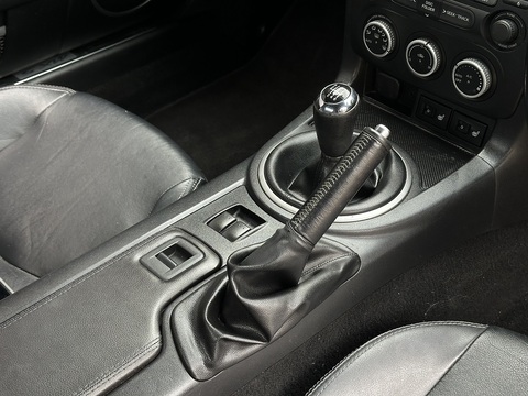 2.0i Sport Tech Convertible 2dr Petrol Manual Euro 4 (160 ps)