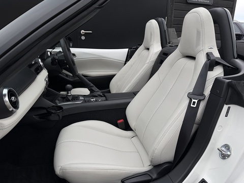 2.0 SKYACTIV-G Homura Convertible 2dr Petrol Manual Euro 6 (s/s) (184 ps)