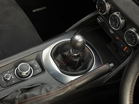 2.0 SKYACTIV-G 30th Anniversary Edition Convertible 2dr Petrol Manual Euro 6 (s/s) (184 ps)