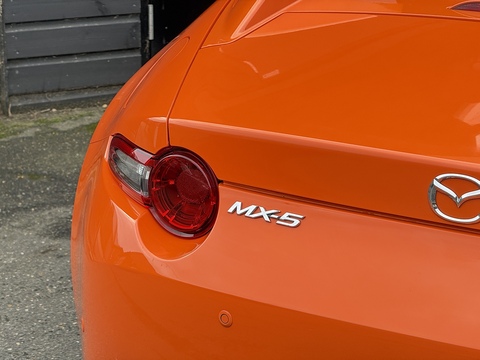 2.0 SKYACTIV-G 30th Anniversary Edition Convertible 2dr Petrol Manual Euro 6 (s/s) (184 ps)