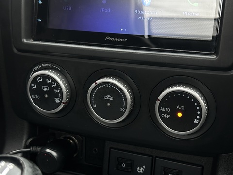 2.0i Sport Tech Convertible 2dr Petrol Manual Euro 5 (160 ps)