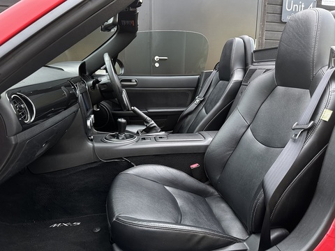 2.0i Sport Tech Convertible 2dr Petrol Manual Euro 5 (160 ps)