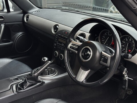 2.0i Sport Tech Convertible 2dr Petrol Manual Euro 4 (160 ps)