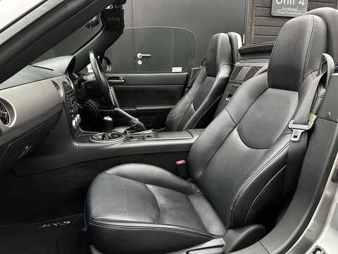 2.0i Sport Tech Convertible 2dr Petrol Manual Euro 4 (160 ps)