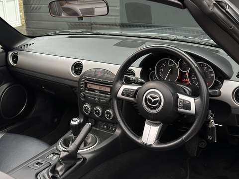 2.0i Sport Tech Convertible 2dr Petrol Manual Euro 4 (160 ps)