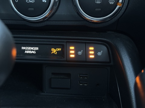 2.0 SKYACTIV-G Launch Edition Convertible 2dr Petrol Manual Euro 6 (160 ps)