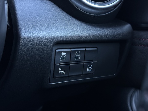 2.0 SKYACTIV-G Launch Edition Convertible 2dr Petrol Manual Euro 6 (160 ps)