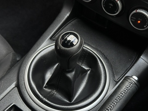 1.8i SE Convertible 2dr Petrol Manual Euro 5 (126 ps)