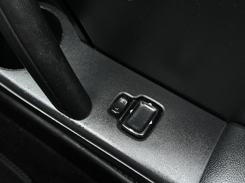 1.8i SE Convertible 2dr Petrol Manual Euro 5 (126 ps)