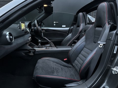 2.0 SKYACTIV-G Launch Edition Convertible 2dr Petrol Manual Euro 6 (160 ps)