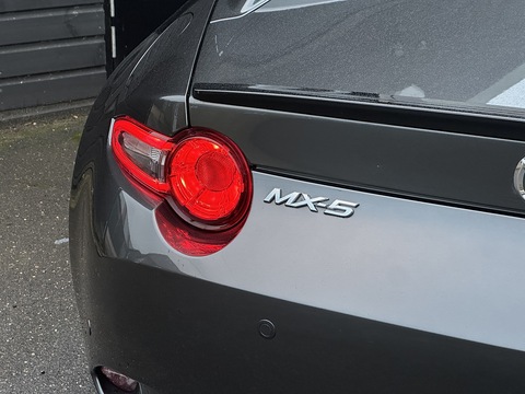 2.0 SKYACTIV-G Launch Edition Convertible 2dr Petrol Manual Euro 6 (160 ps)