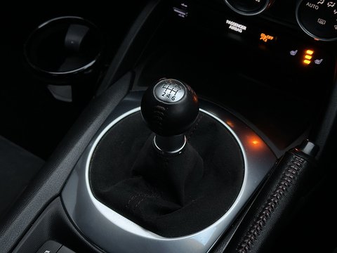 2.0 SKYACTIV-G Launch Edition Convertible 2dr Petrol Manual Euro 6 (160 ps)