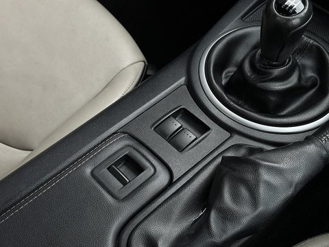 2.0i Sport Venture Roadster 2dr Petrol Manual Euro 5 (160 ps)