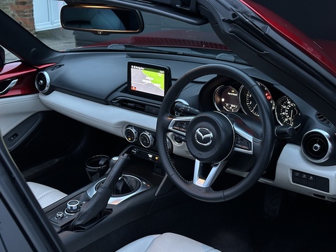 2.0 SKYACTIV-G GT Sport Tech Convertible 2dr Petrol Manual Euro 6 (s/s) (184 ps)