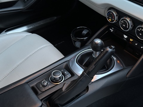 2.0 SKYACTIV-G GT Sport Tech Convertible 2dr Petrol Manual Euro 6 (s/s) (184 ps)