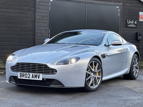 V8 4.7 3dr Hatchback Automatic Petrol