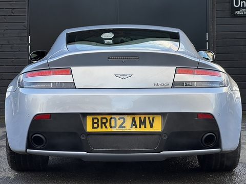 V8 4.7 3dr Hatchback Automatic Petrol