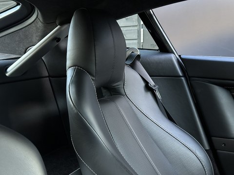 V8 4.7 3dr Hatchback Automatic Petrol