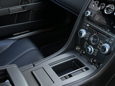 V8 4.7 3dr Hatchback Automatic Petrol