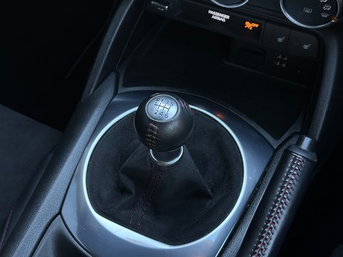 2.0 SKYACTIV-G Launch Edition Convertible 2dr Petrol Manual Euro 6 (160 ps)