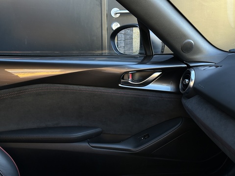 2.0 SKYACTIV-G Launch Edition Convertible 2dr Petrol Manual Euro 6 (160 ps)