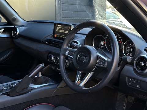 2.0 SKYACTIV-G Launch Edition Convertible 2dr Petrol Manual Euro 6 (160 ps)