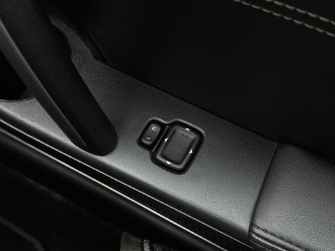 2.0i Sport Black Roadster 2dr Petrol Manual Euro 5 (160 ps)