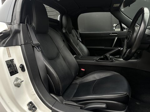 2.0i Sport Black Roadster 2dr Petrol Manual Euro 5 (160 ps)