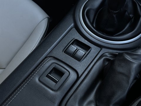 2.0i Sport Venture Roadster 2dr Petrol Manual Euro 5 (160 ps)