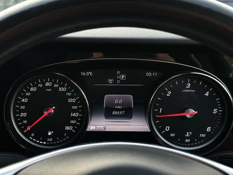 2.0 E220d AMG Line Saloon 4dr Diesel G-Tronic+ Euro 6 (s/s) (194 ps)