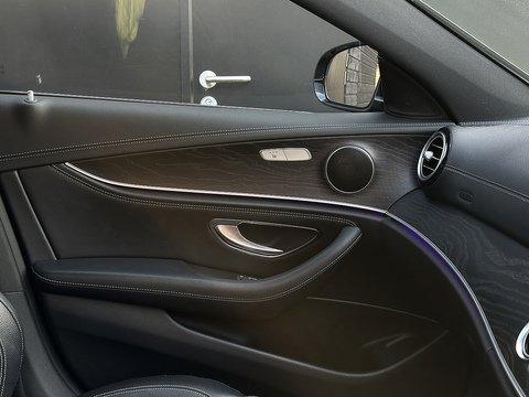 2.0 E220d AMG Line Saloon 4dr Diesel G-Tronic+ Euro 6 (s/s) (194 ps)