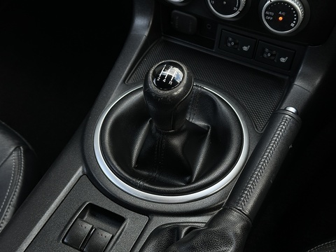 2.0i SE Convertible 2dr Petrol Manual Euro 4 (160 ps)