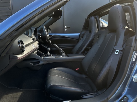 2.0 SKYACTIV-G Sport Black Convertible 2dr Petrol Manual Euro 6 (160 ps)