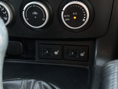 2.0i Sport Tech Convertible 2dr Petrol Manual Euro 4 (160 ps)