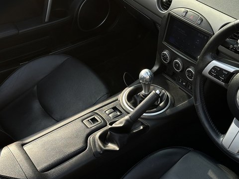 2.0i Sport Tech Convertible 2dr Petrol Manual Euro 4 (160 ps)